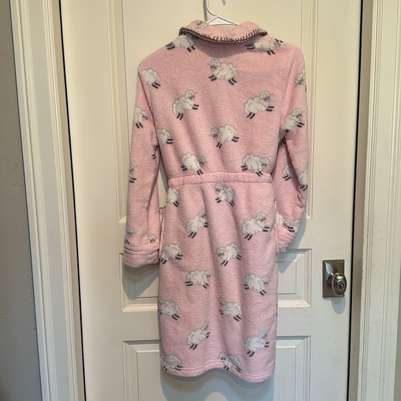 PJ Salvage Girls L 12-14 Soft Lamb Robe. - Picture 2 of 2